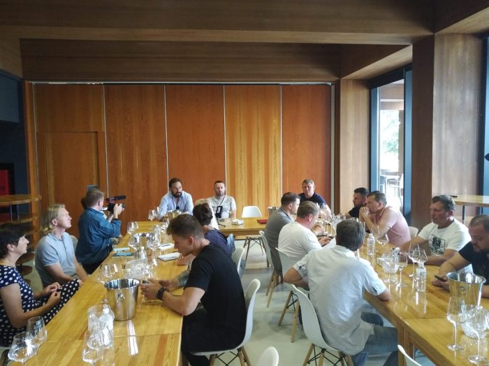Ассоциация виноградарей и виноделов «Севастополь» обсудила перспективы развития отрасли  - новости «Золотая Балка»