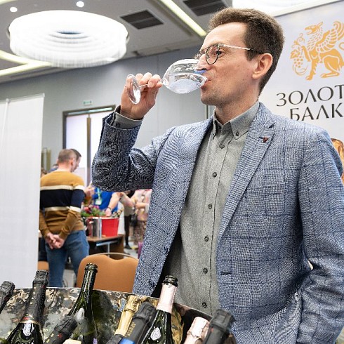 30 марта в Сочи прошел XIII Салон Отечественных Производителей Вина и Крепкого Алкоголя - новости «Золотая Балка»
